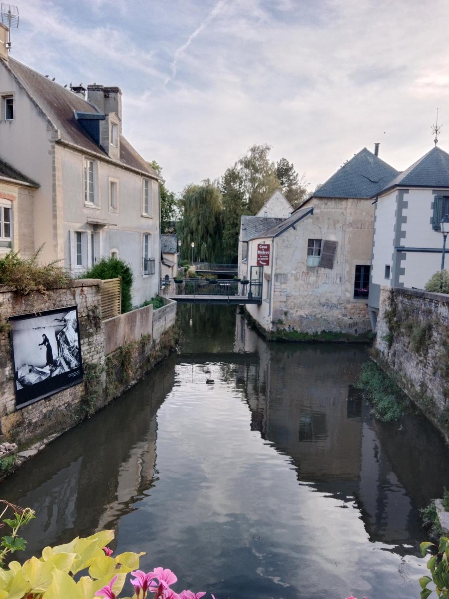 Les Palmiers Bed & Breakfast Bayeux Bagian luar foto