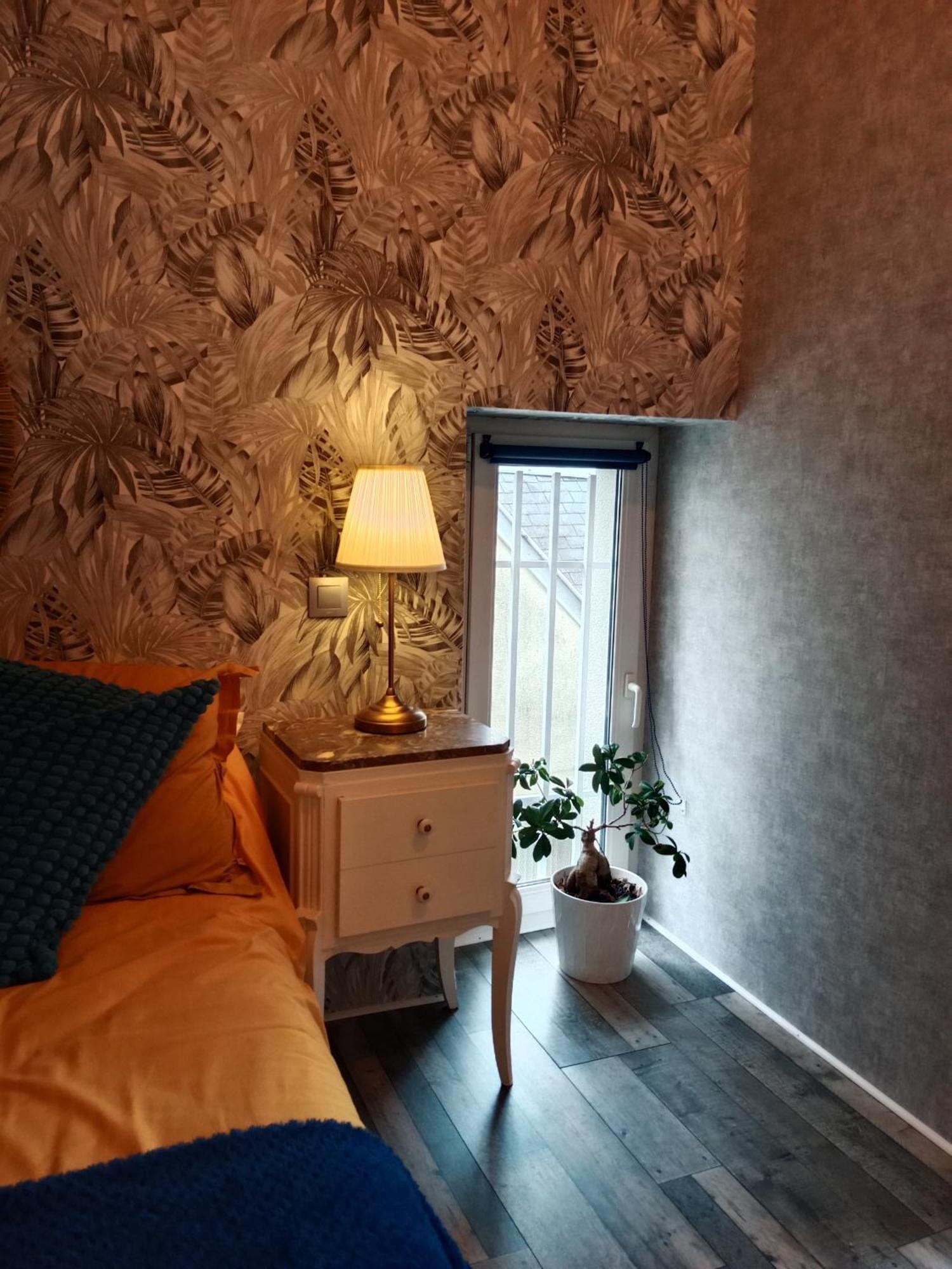 Les Palmiers Bed & Breakfast Bayeux Bagian luar foto