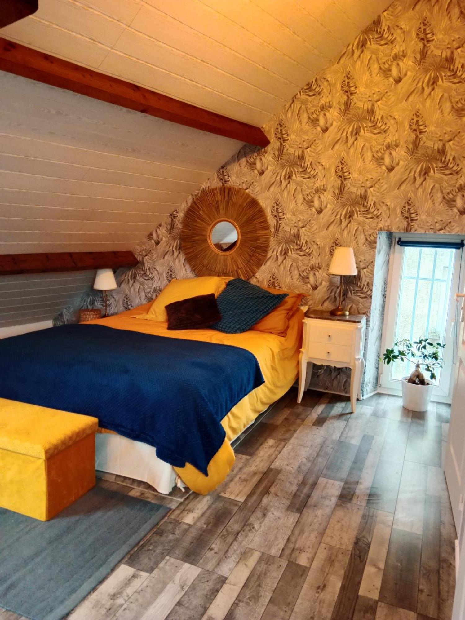 Les Palmiers Bed & Breakfast Bayeux Bagian luar foto